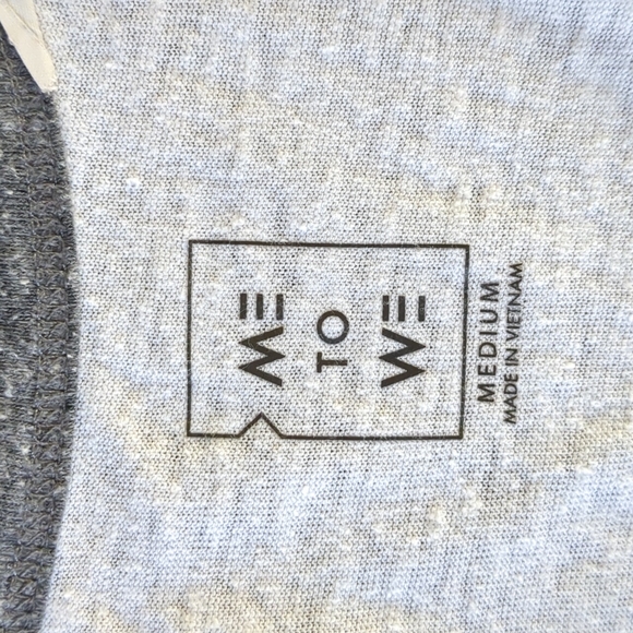Me to We Grey and White Crop Top Size Medium - Picture 3 of 3